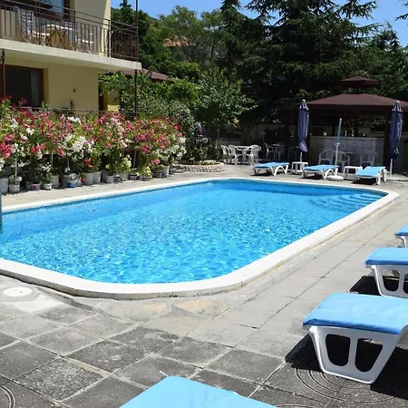 семеен крис 3* Свети Влас