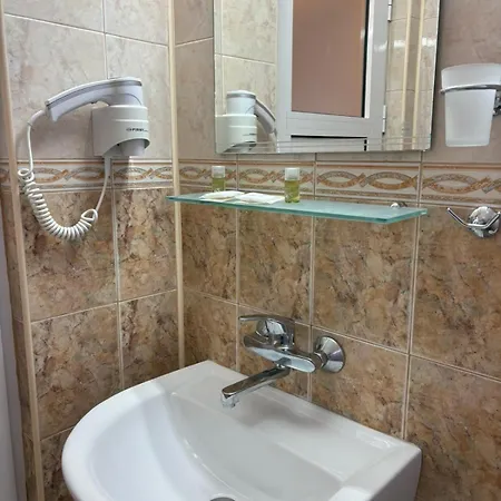 семеен крис 3*