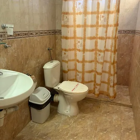 Хотел семеен крис 3*