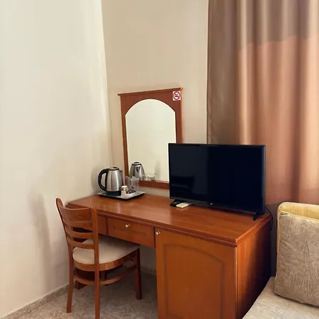 Хотел семеен крис