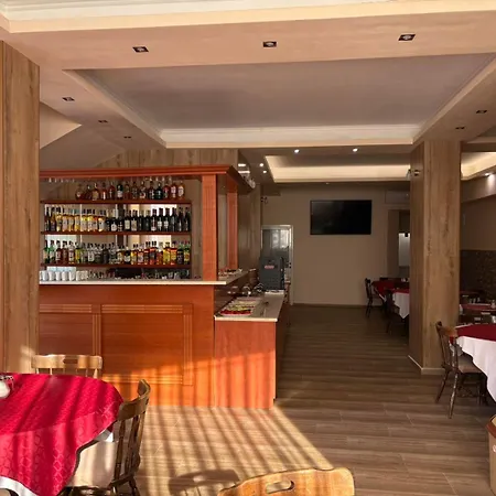 Хотел семеен крис Свети Влас