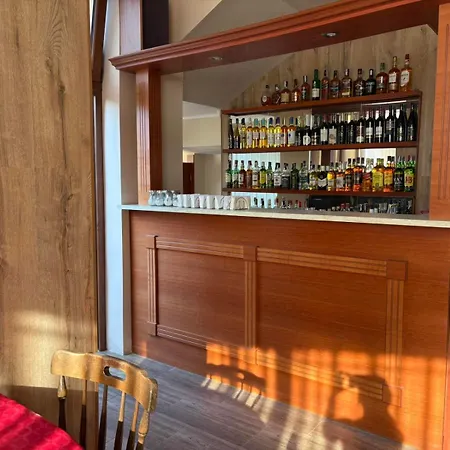 семеен крис Хотел