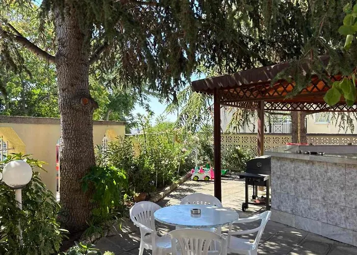 Family Chris Sveti Vlas