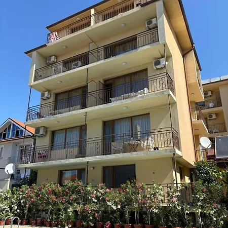 ホテル Family Chris 3*