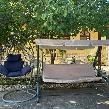 Family Chris ホテル 3*