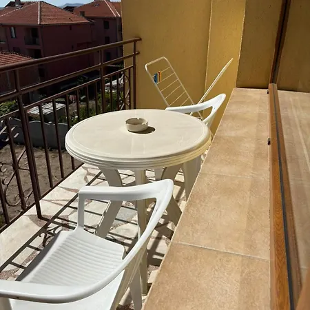 Family Chris ホテル 3*