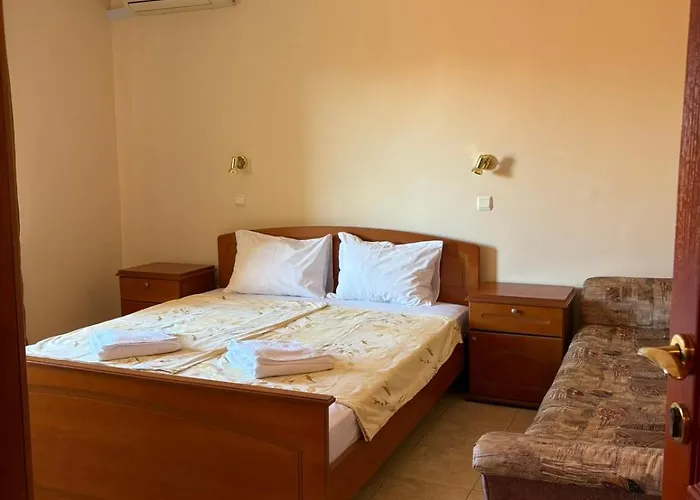 Hotel Family Chris 3*